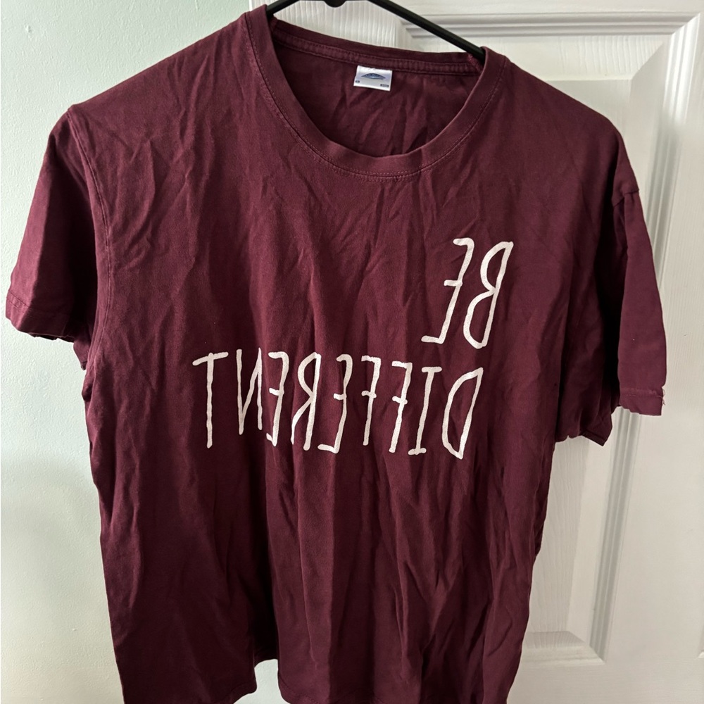Burgundy Graphic Tee - Short Sleeve